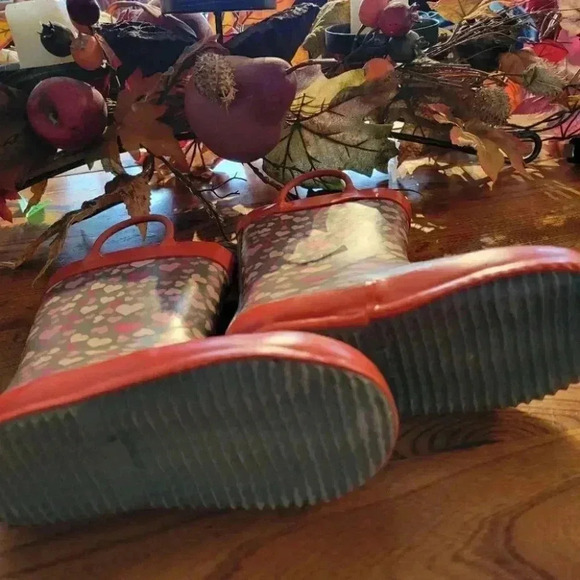 kids toddler children rubber boots with hearts size 7/8 - Picture 4 of 5